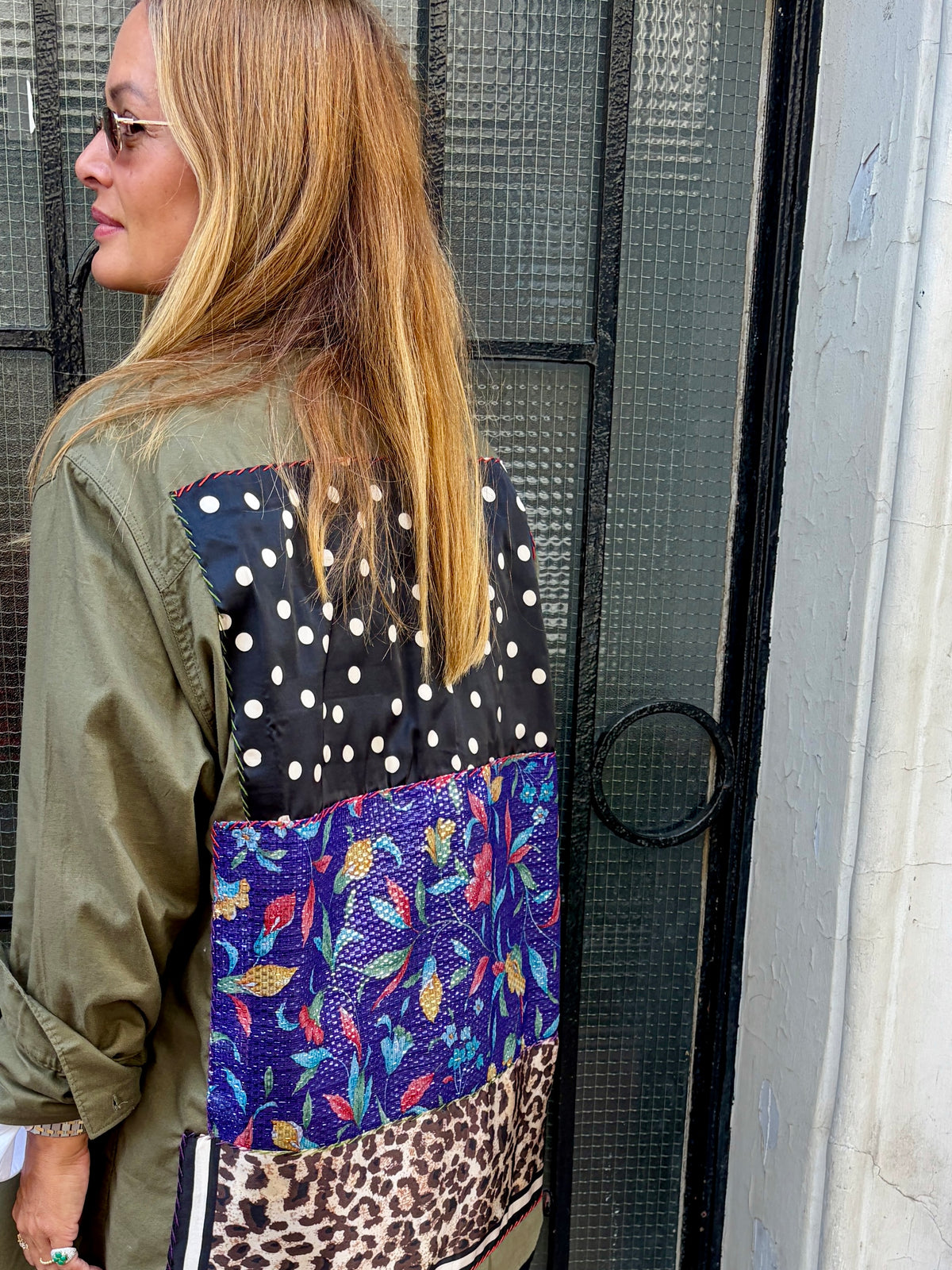 Veste kaki pois